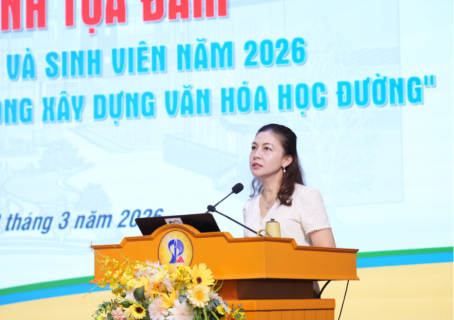 Sinh viên UED đối thoại cùng lãnh đạo Nhà trường về đồng hành kiến tạo văn hóa học đường