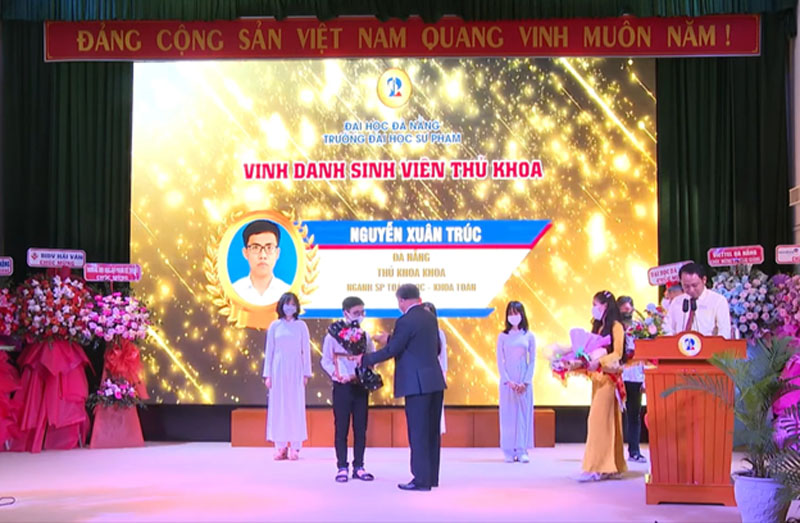 Nhan thu khoa dau vao nganh Toan hoc